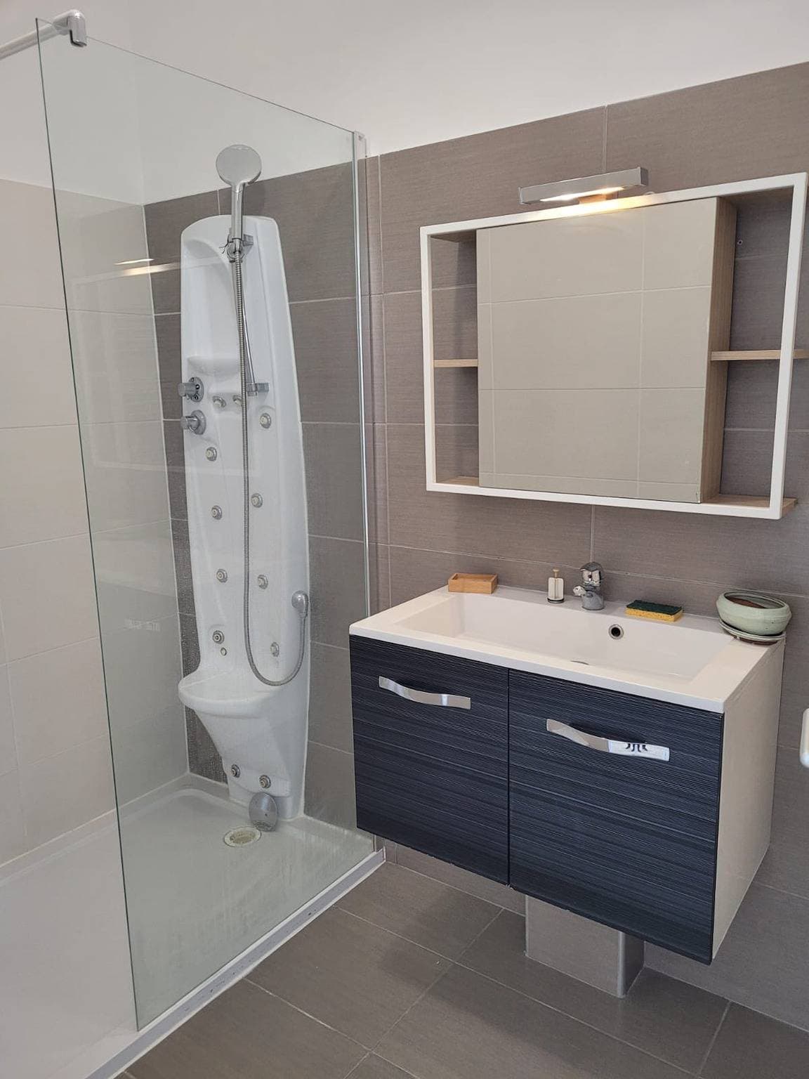 Foto 3 von 12: Gemütliches Studio mit Meerblick in Ajaccio - 30 m², Strandzugang