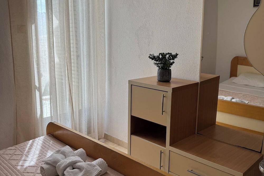 Foto 8 von 22: Cozy 1-bedroom apartment in fantastic Budva with AC