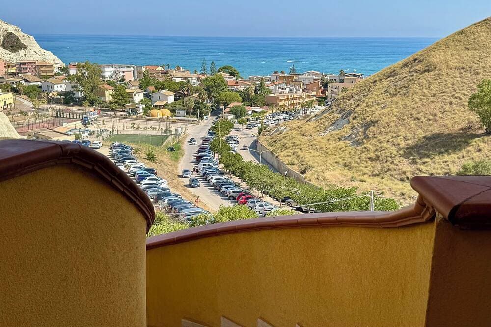 Lido Rossello apartment within walking distance of the beach and Scala dei Turchi 1