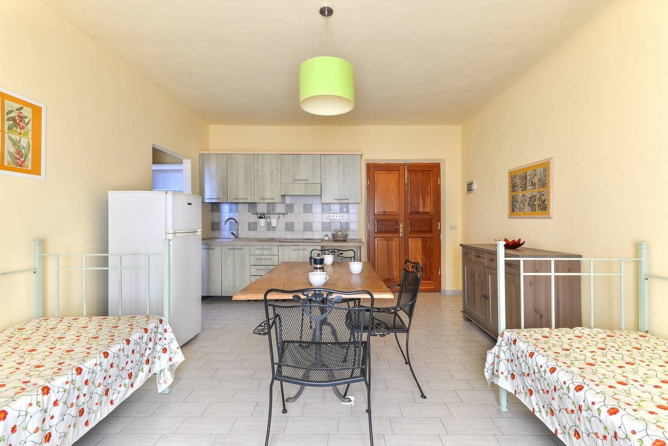 Foto 4 von 22: Ferienwohnung 'Cinciarella Casa Vai' mit Meerblick, WLAN und Klimaanlage
