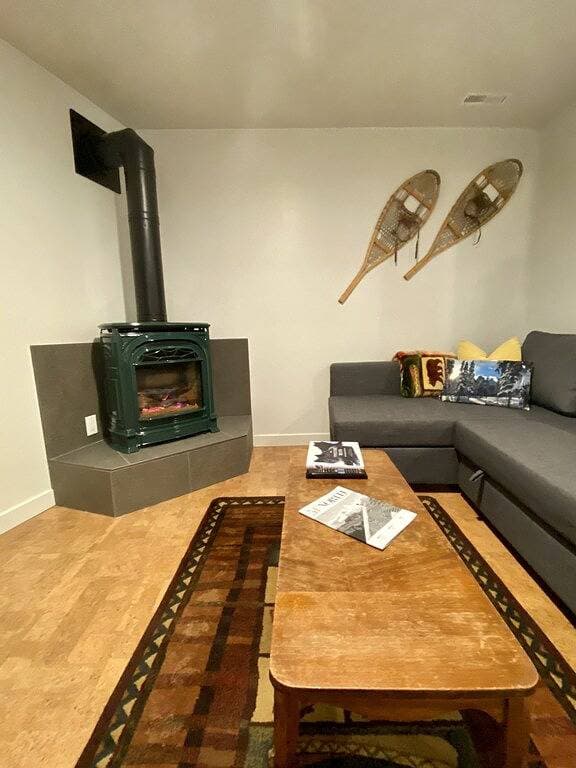 Foto 2 von 15: 1 Bedroom Hideaway with Cozy Fireplace