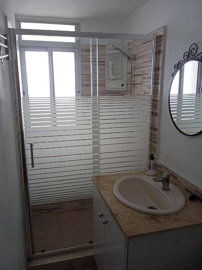 Foto 5 von 19: One-Bedroom Apartment