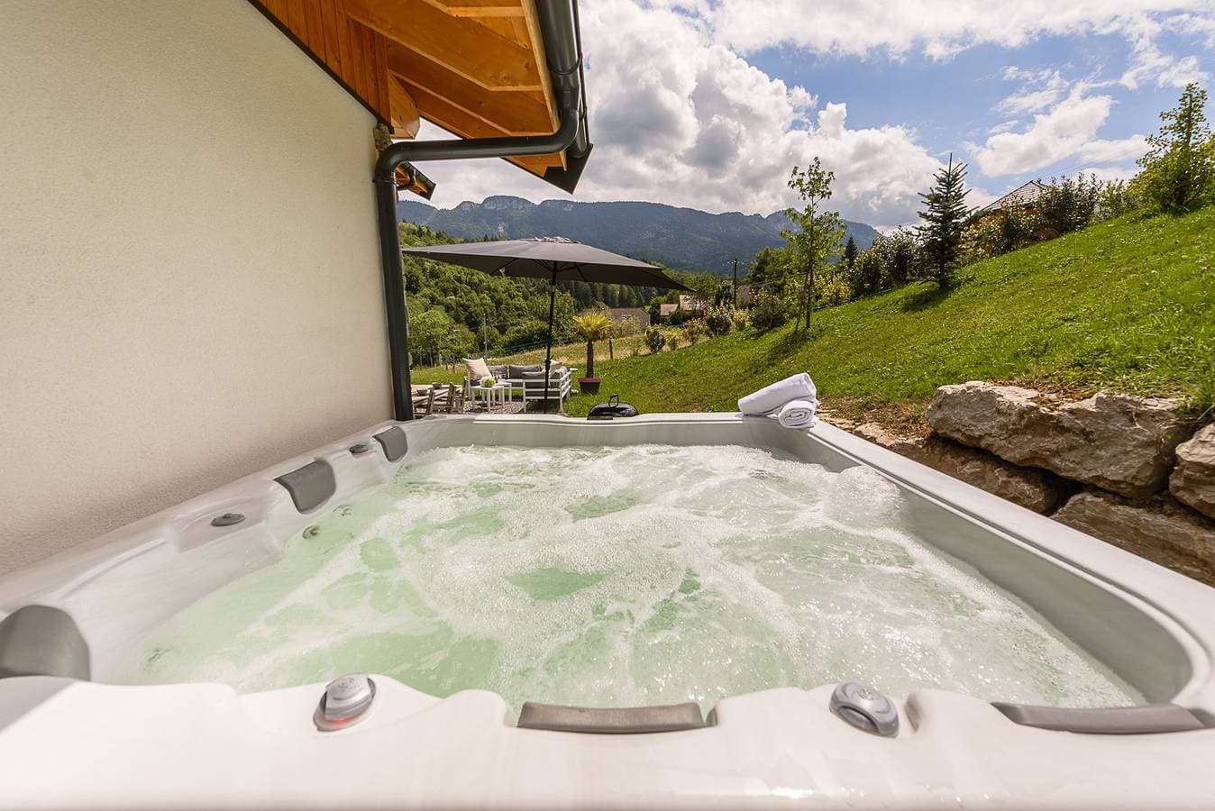 Foto 5 von 23: Chalet für 6 Personen mit Terrasse