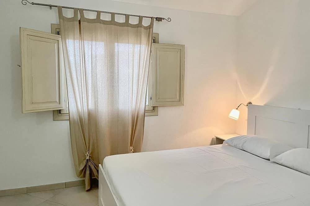 Foto 2 von 25: Apartment 'Mediterranean Sea Shell Pool House' – Modernes Apartment am Pool in Budoni