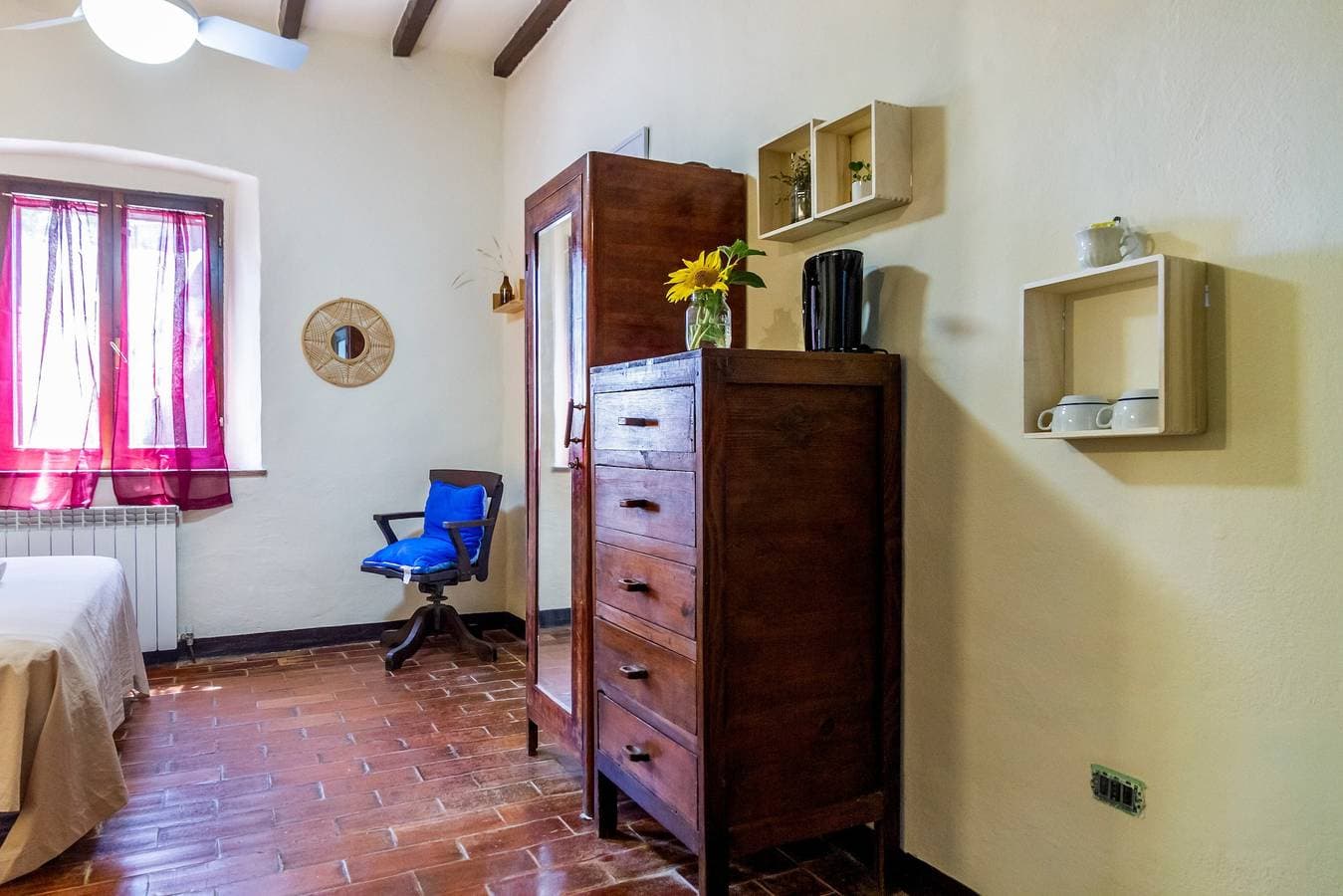 Foto 8 von 39: Zimmer 'Oliva' mit Gemeinschaftsgarten und WLAN