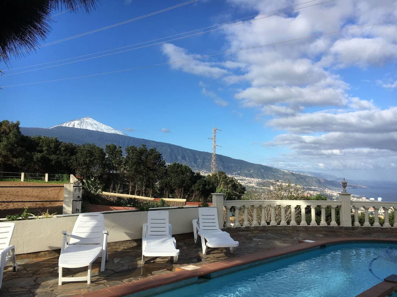 Wohnung mit Gemeinschaftspool und Panoramablick 1