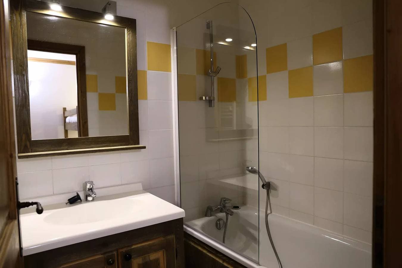 Foto 13 von 17: Clos15 Geräumige Wohnung für 5/6 Personen