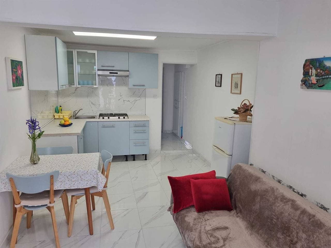 Foto 2 von 20: Palaziol Ferienwohnung mit 1 Schlafzimmer mit Balkon 0