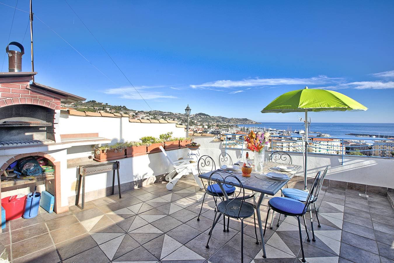Foto 3 von 32: Like A Dream in Sanremo, Apartment with Panoramic Views