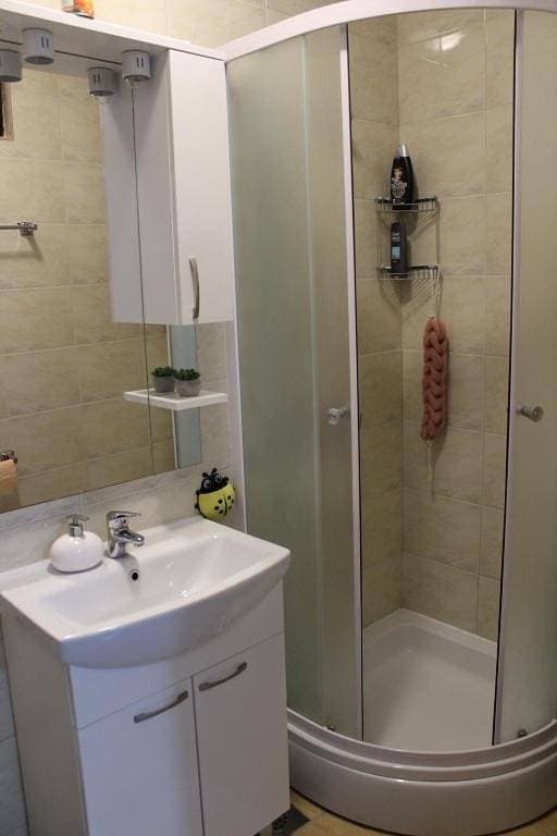 Foto 7 von 9: 2-Zimmer-Ferienwohnung mit Terrasse Korcula A-25951-b