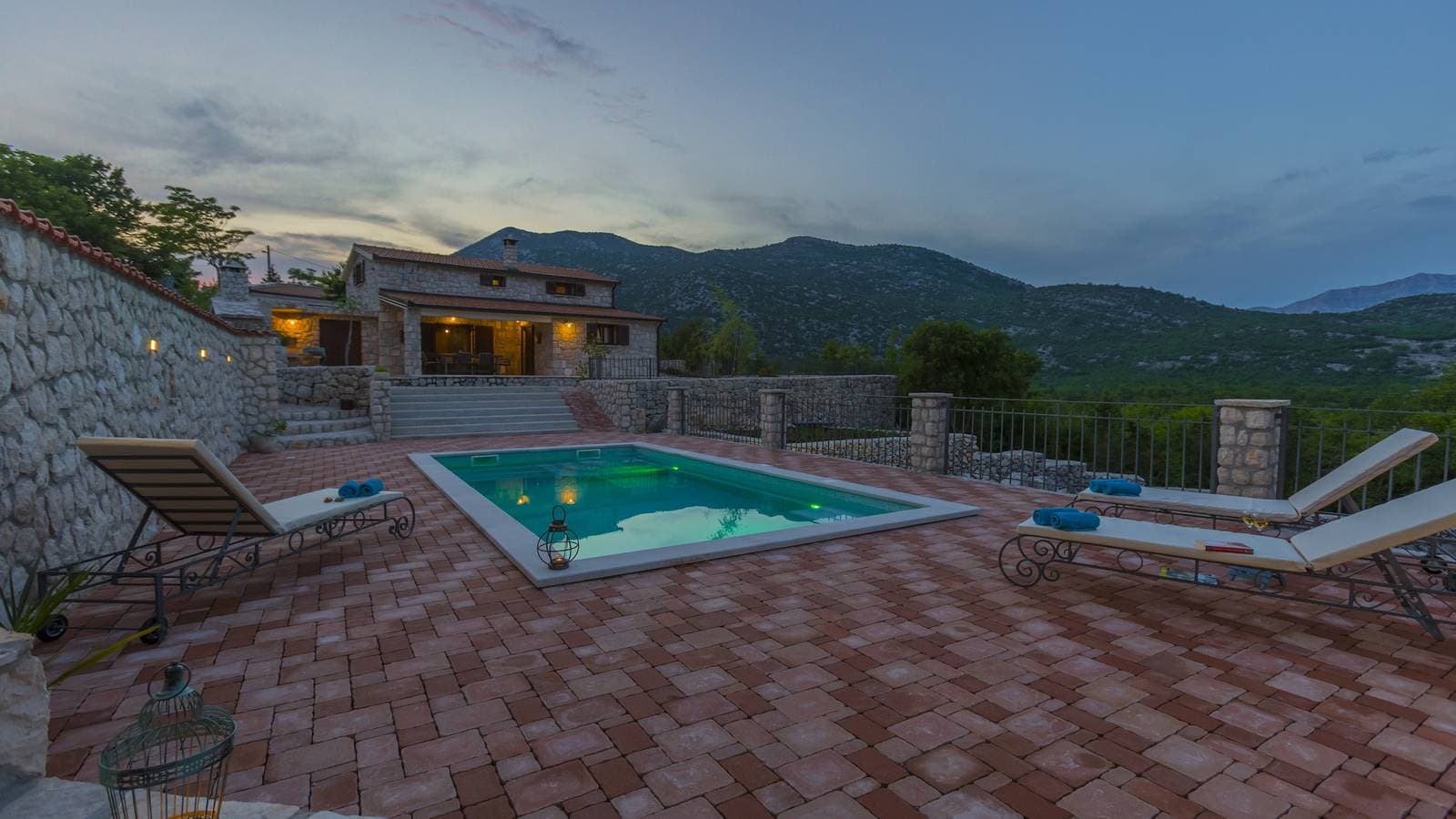 Foto 11 von 42: Rustic Villa Fragola with heated pool