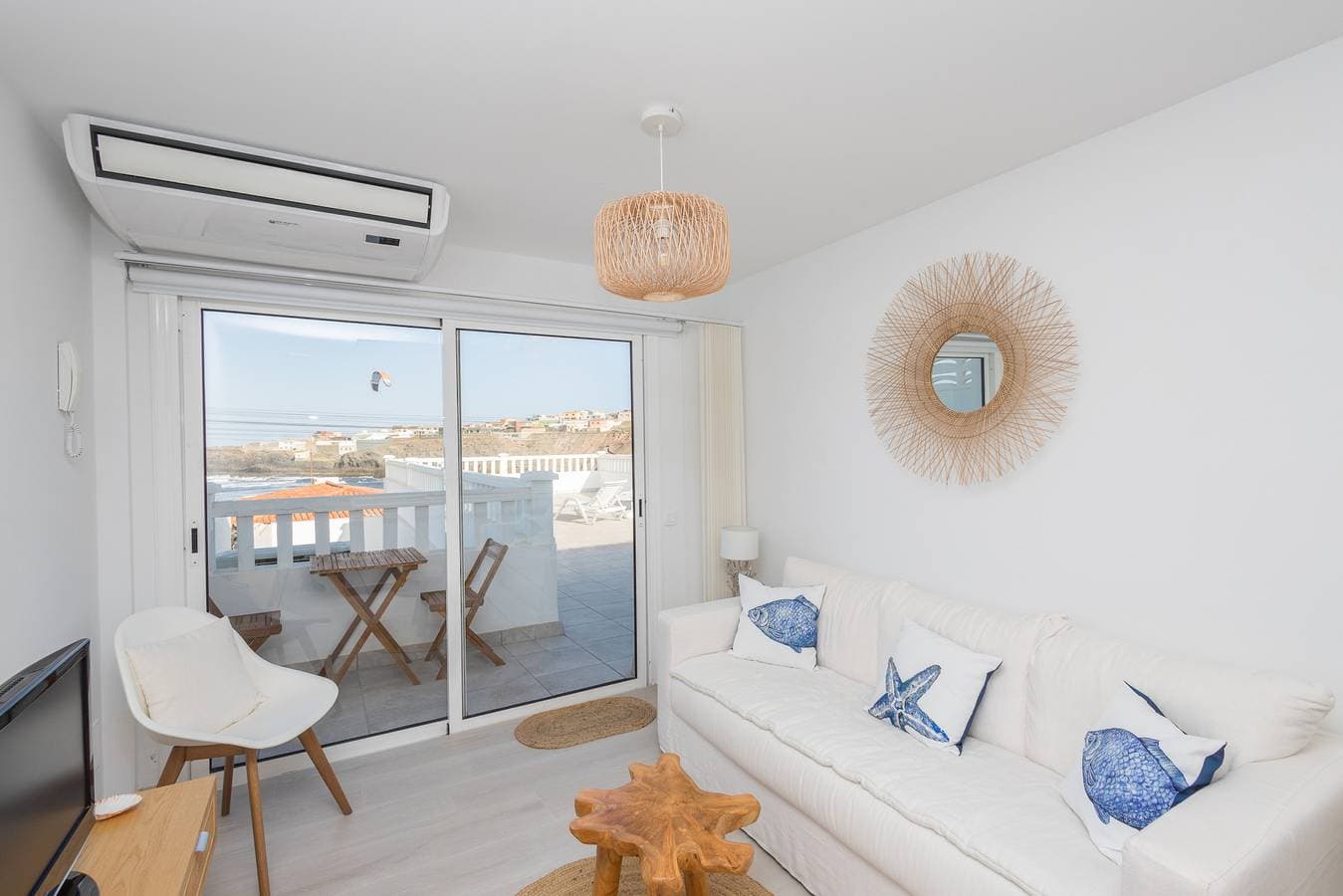 Sea Views Private Terrace 2Br House near the Beach 1