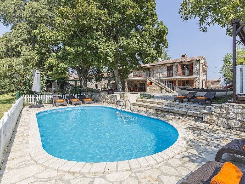 Foto 10 von 55: Ferienhaus in Labin mit Schwimmbecken