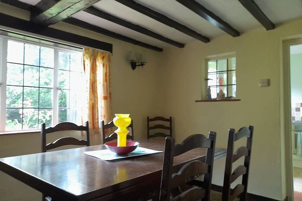 Foto 12 von 15: Pet friendly 3-bedroom cottage in  Tattingstone