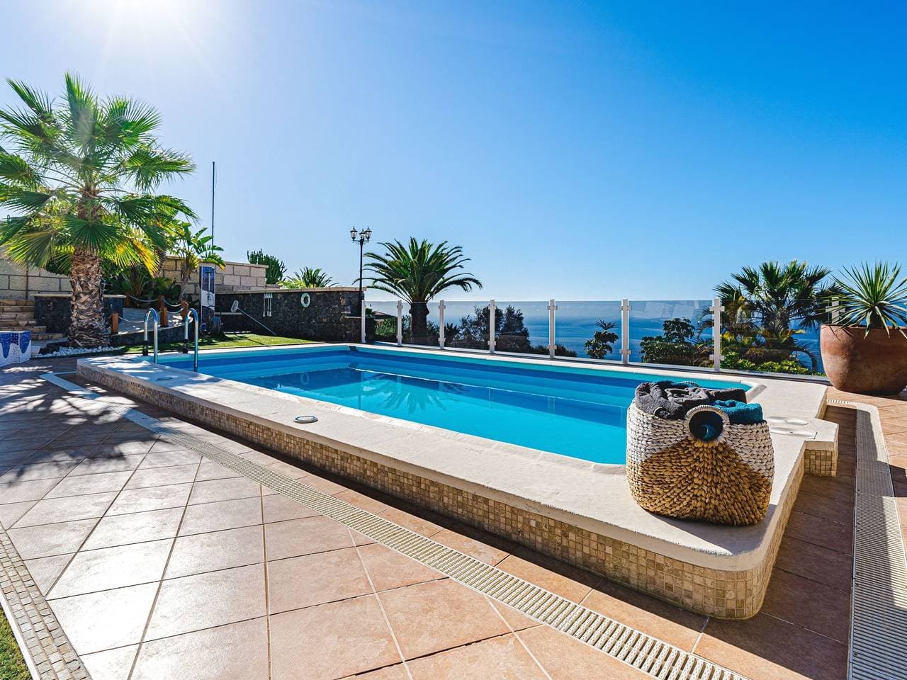 Foto 10 von 64: Luxusvilla mit fantastischem Meerblick