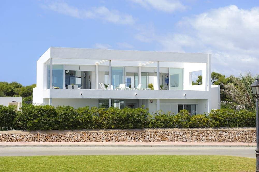 Foto 11 von 24: Modernes Ferienhaus mit Meerblick und in Strandnähe, Pool