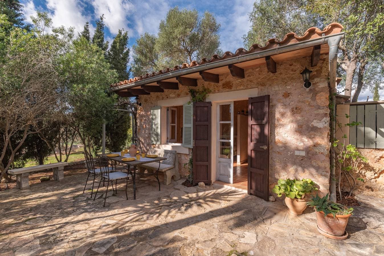 Foto 10 von 22: Ferienhaus 'Groc' mit Bergblick, Gemeinschaftspool und Wi-Fi