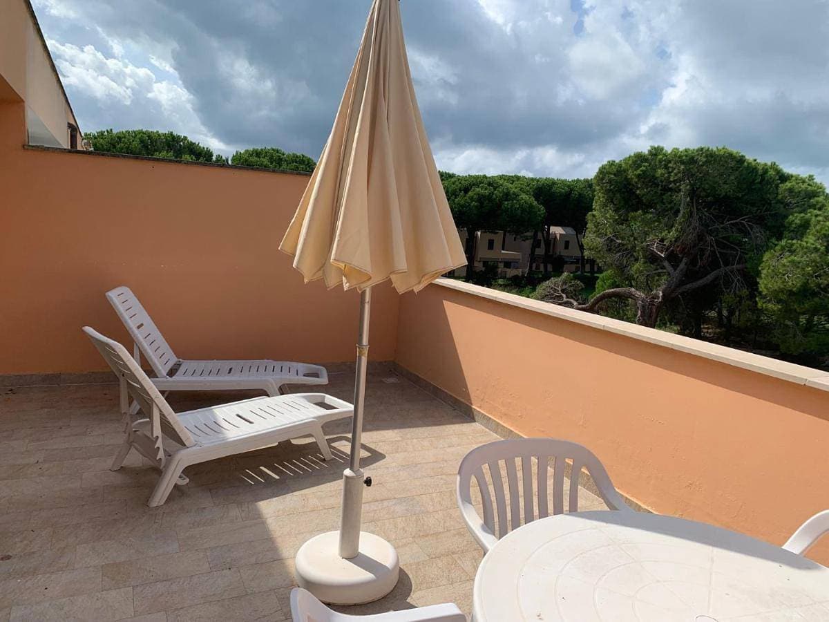Foto 5 von 10: Two-Bedroom Apartment with Balcony and Terrace