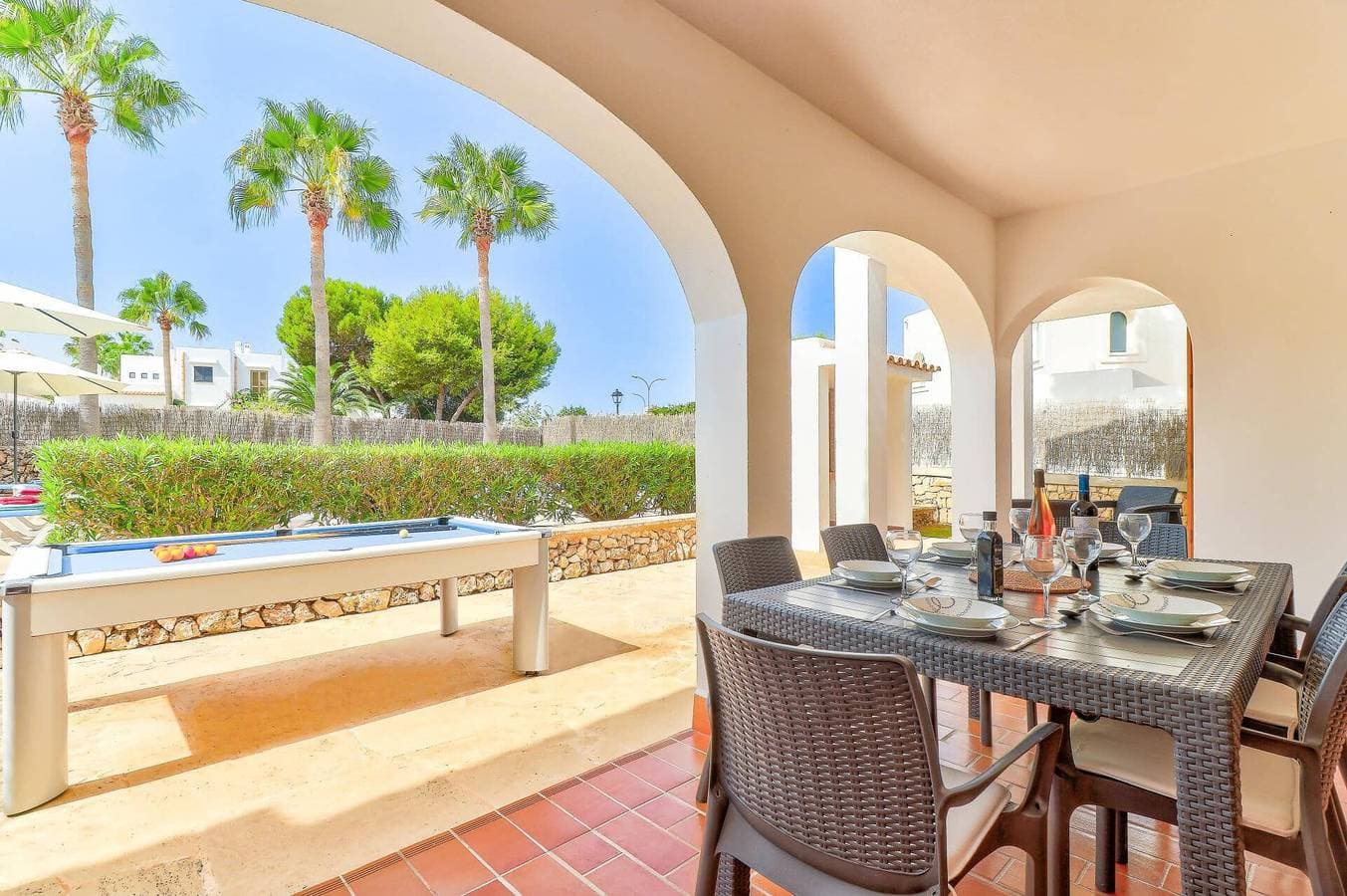 Foto 3 von 28: Villa für 8 Personen mit Garten