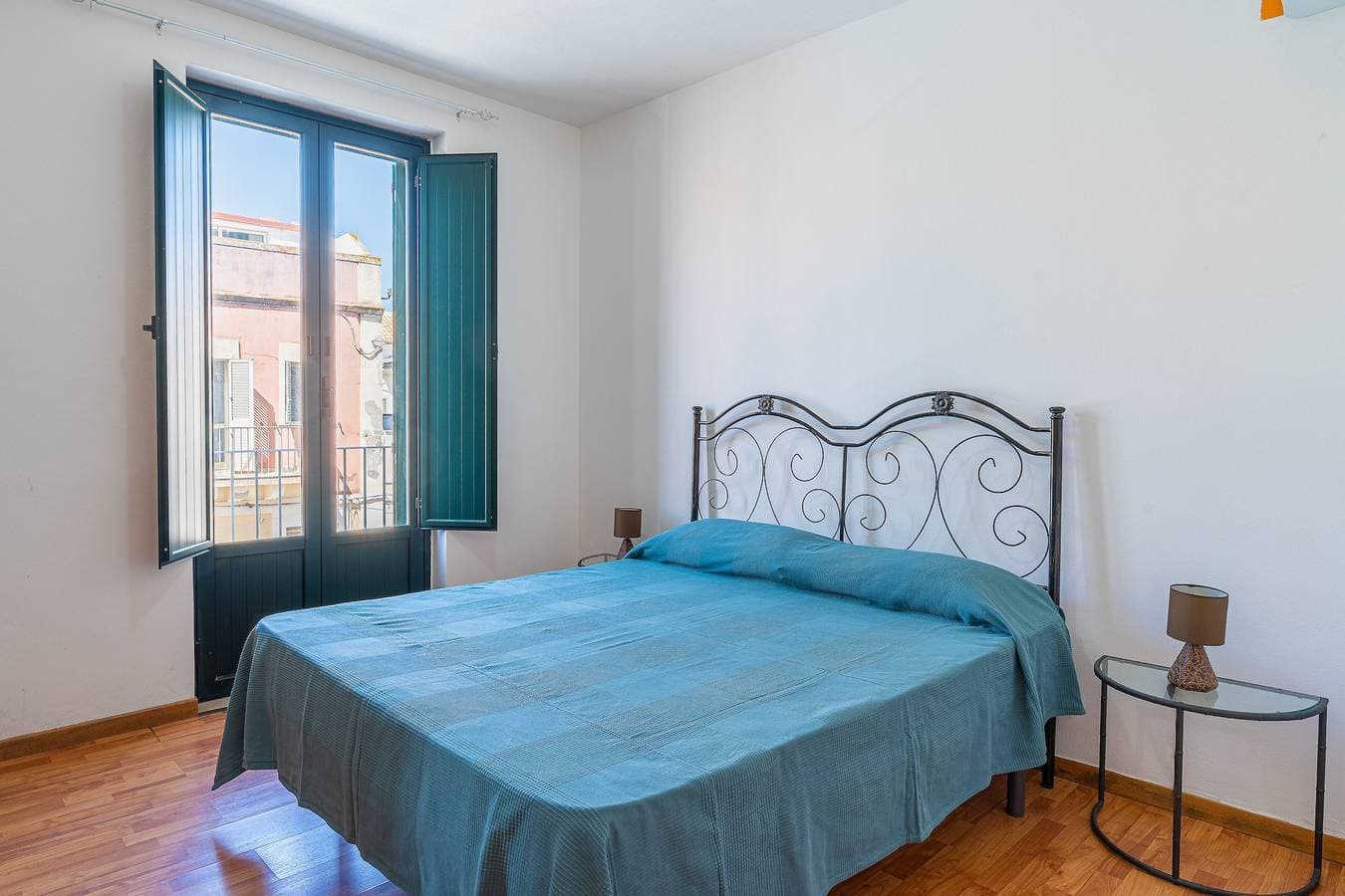 Foto 2 von 29: Apartment 'Libeccio Marzamemi' mit Balkon, WLAN und Klimaanlage