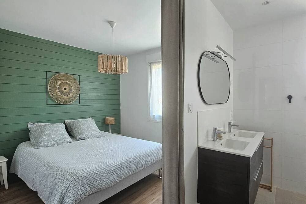 Foto 5 von 30: Strände in 100 m - Sauna - Freizeit, Entspannung - Familienorientiert, Ruhig, Eingezäuntes Grundstück. 4****