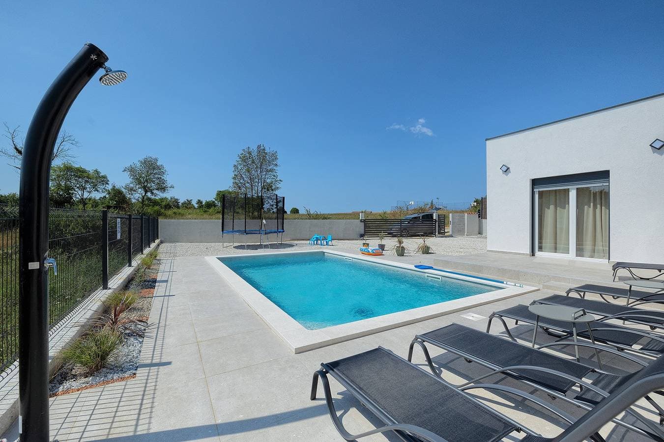 Foto 5 von 43: Villa Leny mit Pool und Grill