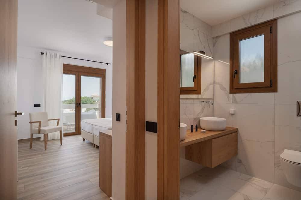 Foto 9 von 30: De.Light Boutique Villa III, Featuring Heated Pool