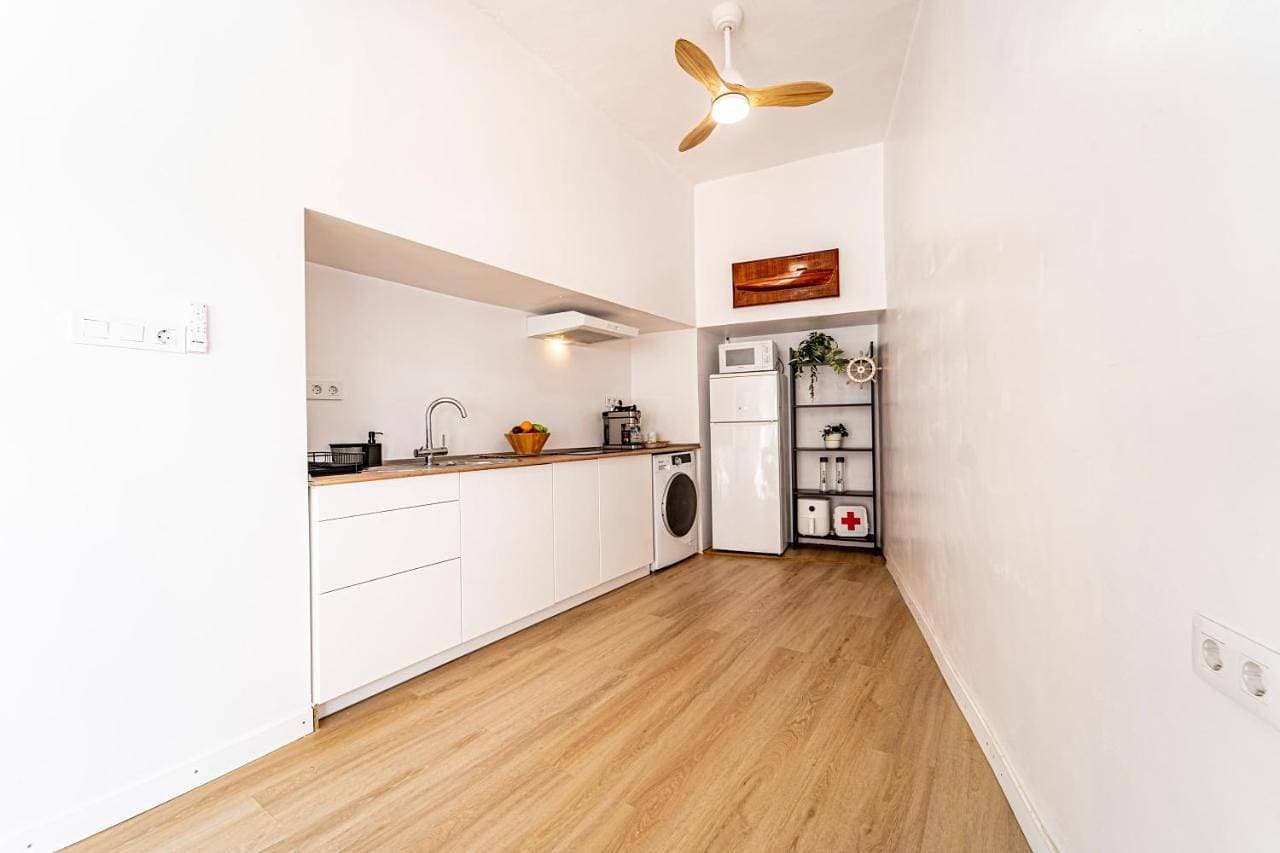 Foto 4 von 43: Two-Bedroom Apartment