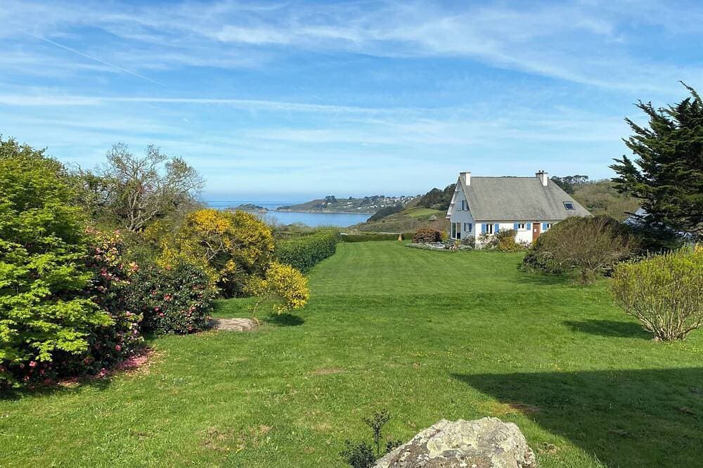 Foto 13 von 28: 5-bedroom house with ocean views, just 5 minutes from the beach!