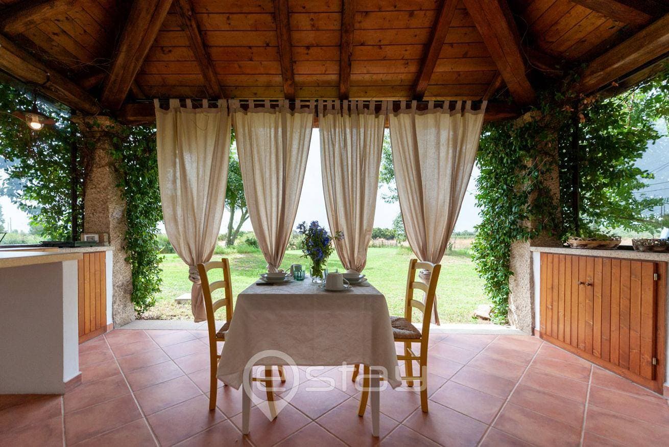 Foto 4 von 92: Ferienhaus für 2 Personen mit Balkon/Terrasse
