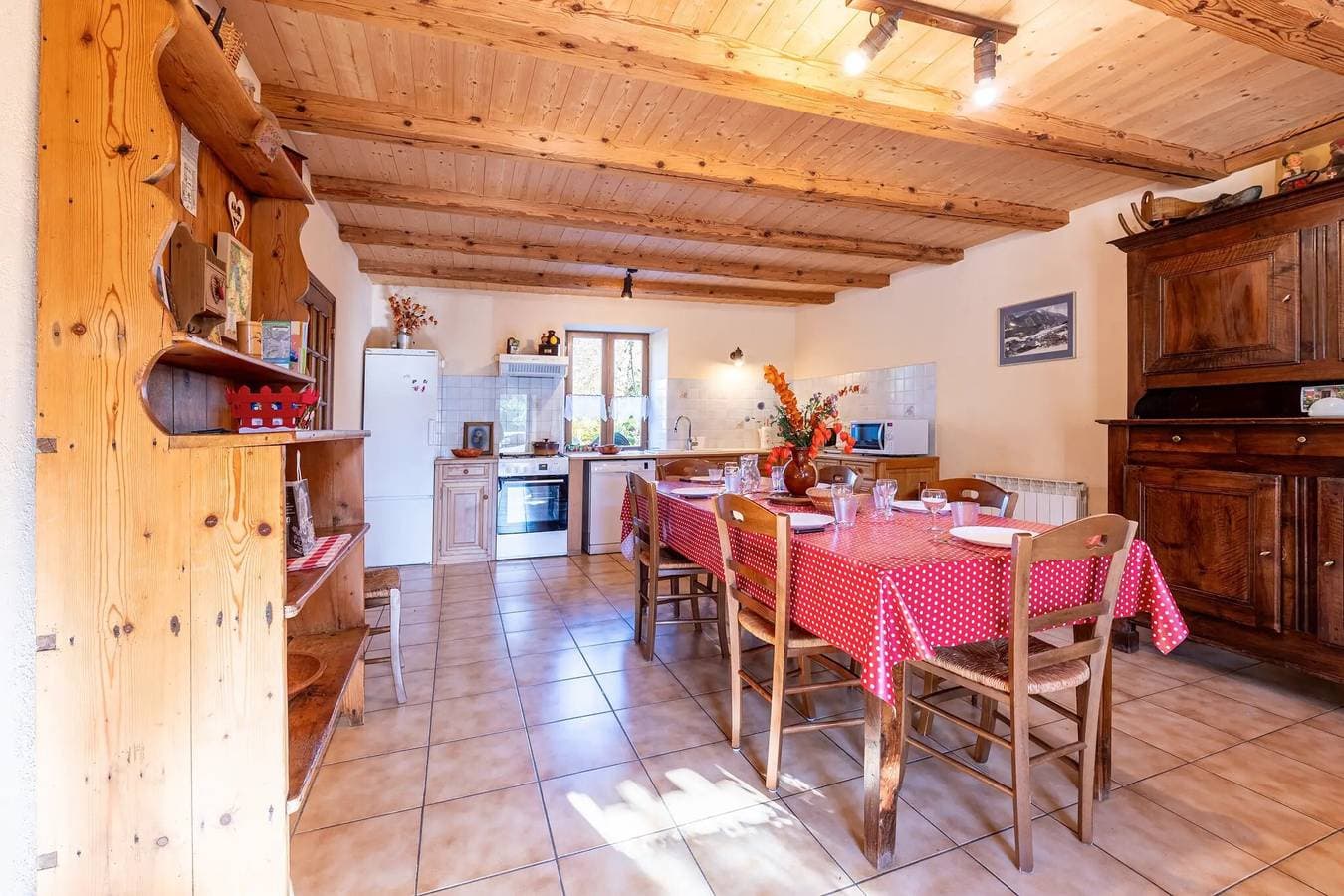 Foto 4 von 39: Ferienhaus 'La Belle Étoile' mit Bergblick und privatem Garten