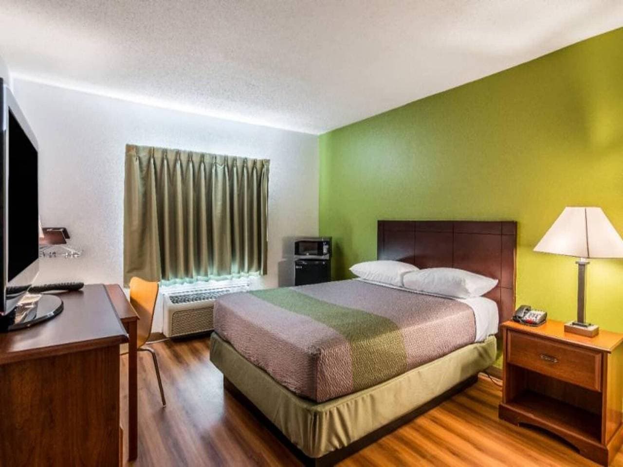 Foto 12 von 34: 1 Kingsize-Bett | Nichtraucher, Kühlschrank