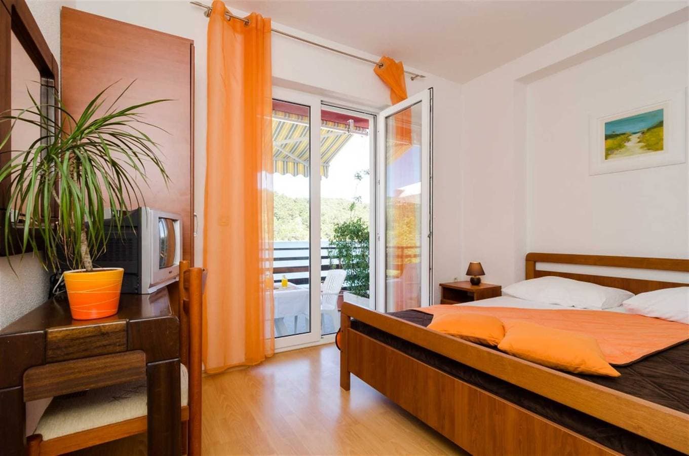Foto 9 von 20: Maestral Studio mit Terrasse und Meerblick