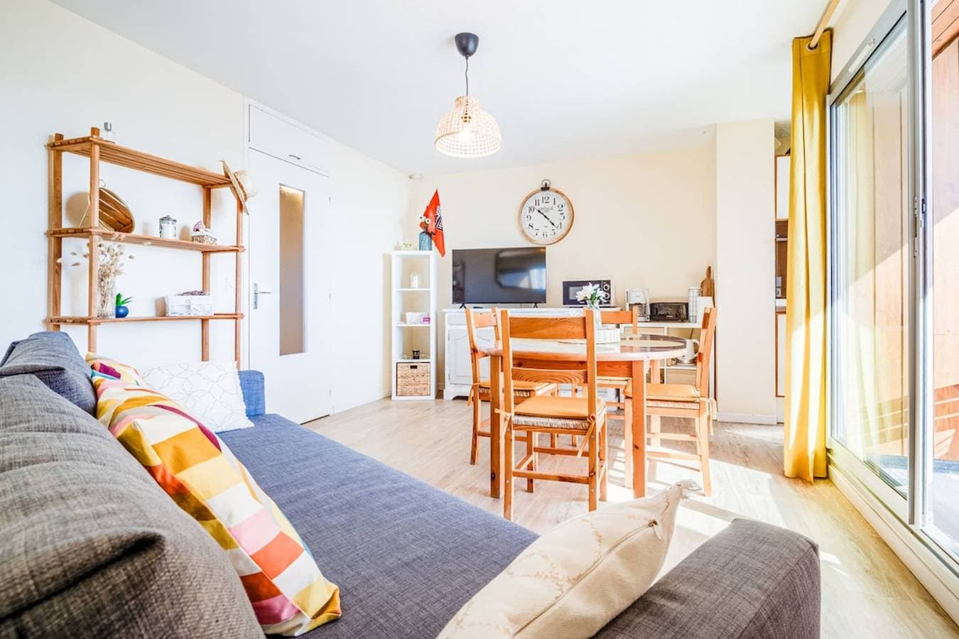 Foto 2 von 25: Ferienwohnung für 4 Personen mit Terrasse