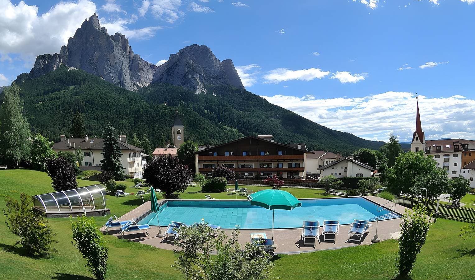 Foto 9 von 34: Ferienwohnung 'Residenz Nussbaumer Apt B' mit Bergblick, Gemeinschaftspool und Wi-Fi