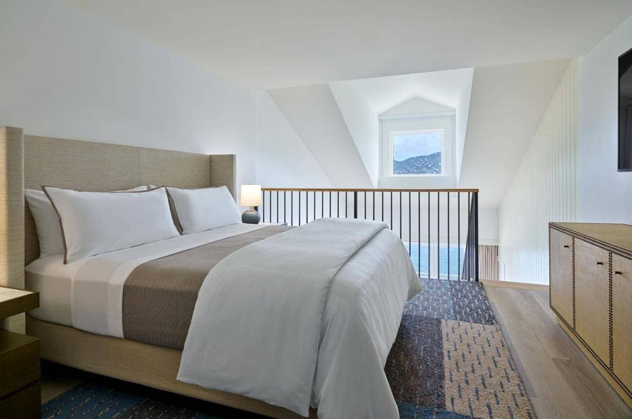 Foto 4 von 15: Deluxe King Room with Balcony and Ocean View