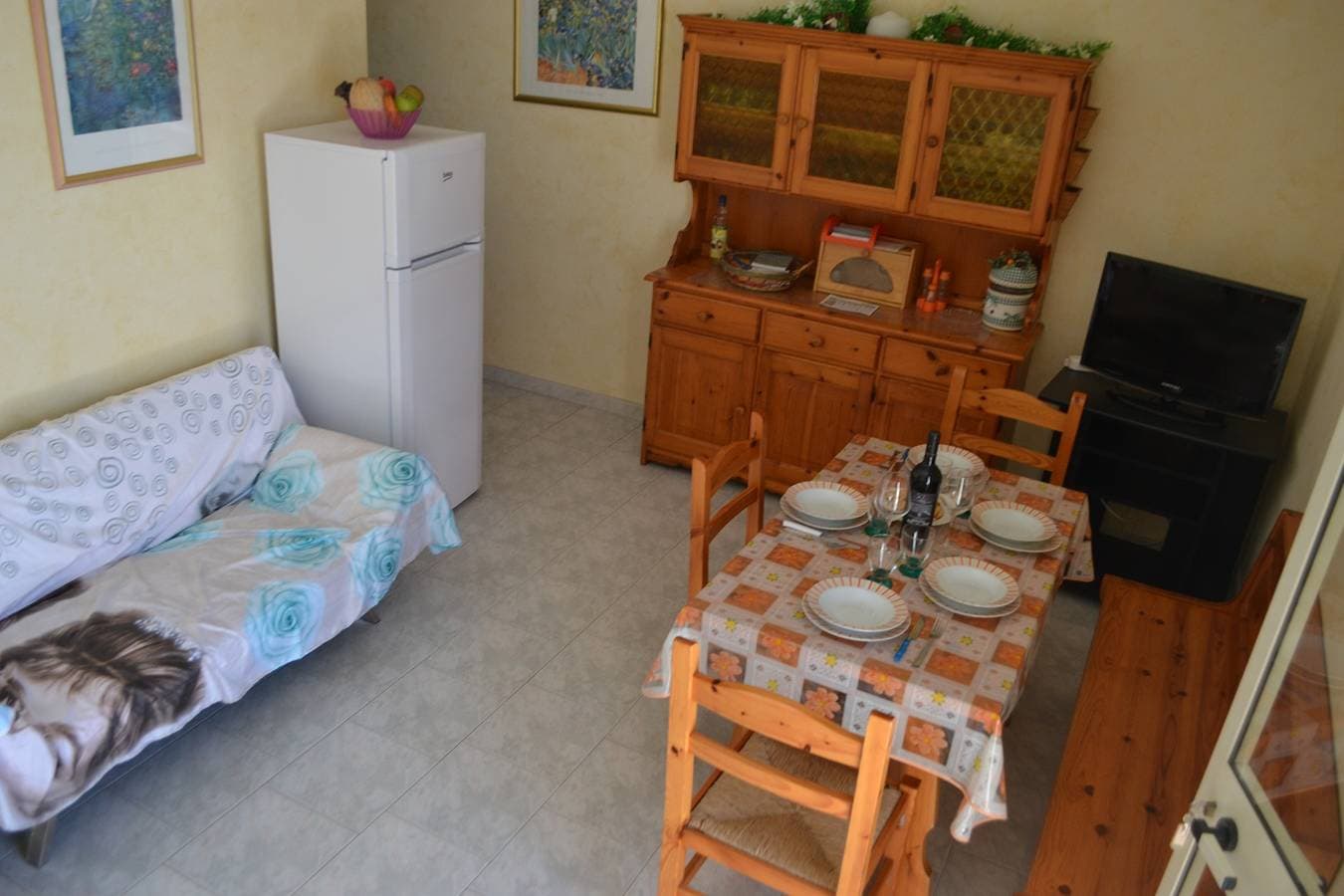 Foto 12 von 42: Zentrale Ferienwohnung mit Terrasse, Garten und Parkplatz