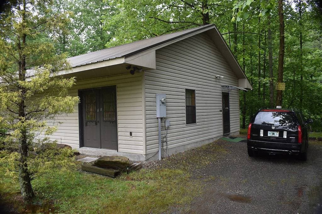 Foto 11 von 29: Hiawassee River Cabin $ 75 pro Nacht - Haustier freundlich