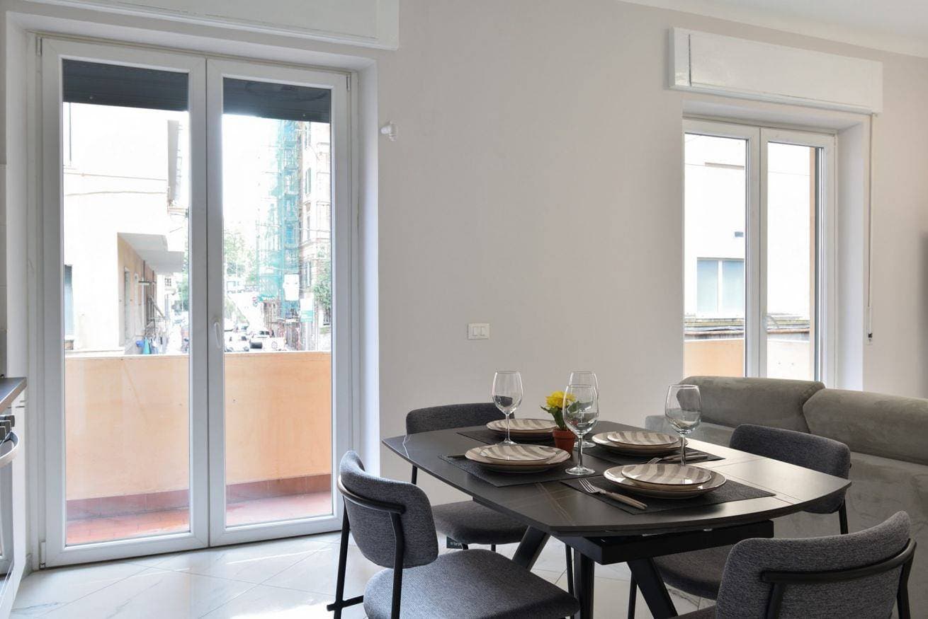 Foto 2 von 34: Ferienwohnung für 4 Personen mit Balkon/Terrasse