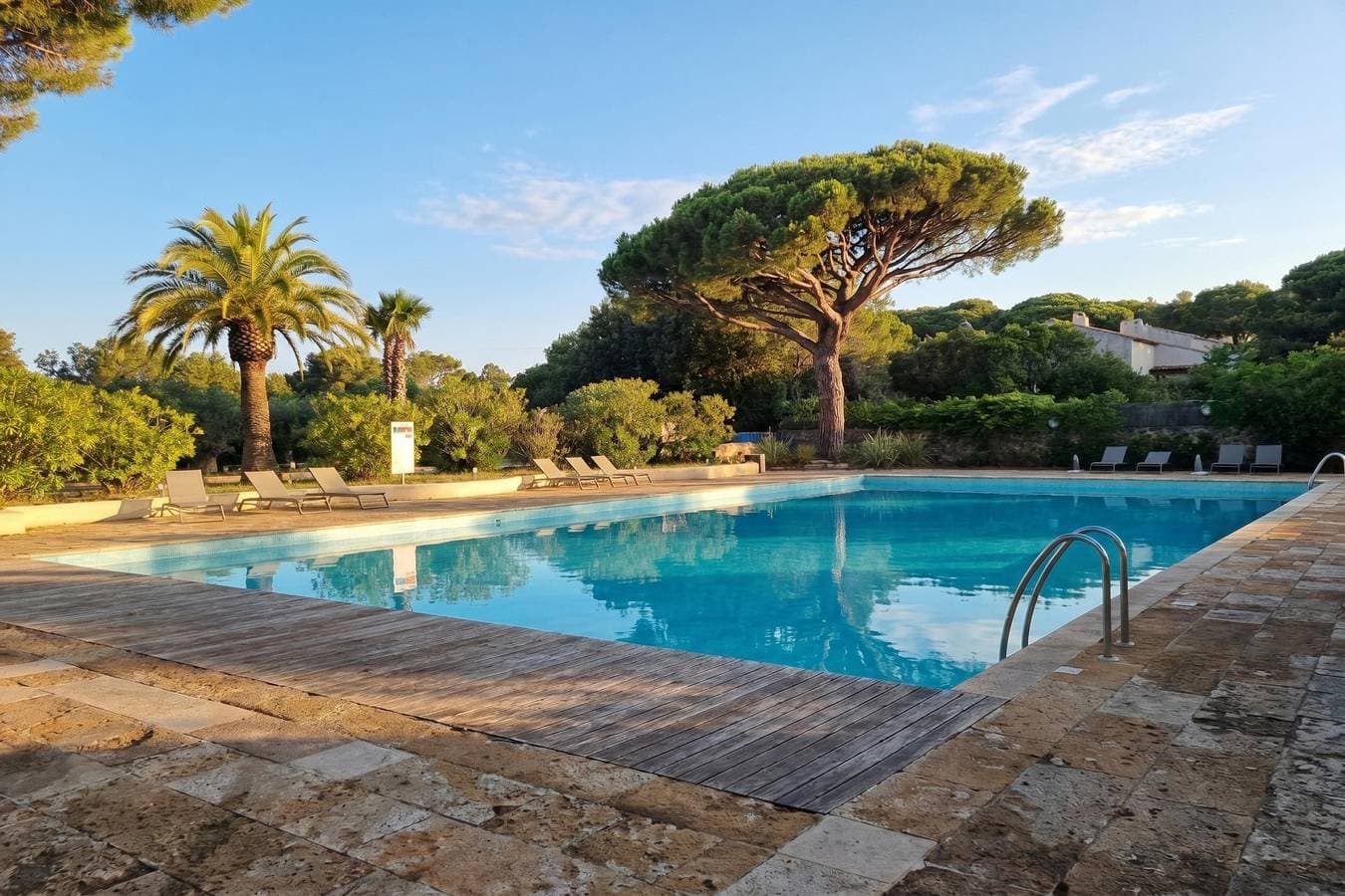 Foto 12 von 27: Studio Pinet - Near St Tropez - Pool