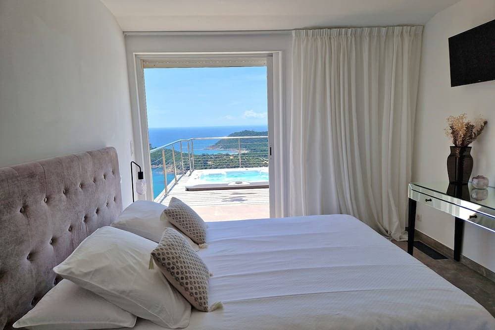 Foto 7 von 30: Luxusvilla 5 * Panorama Meerblick mit privatem beheiztem Pool + Spa
