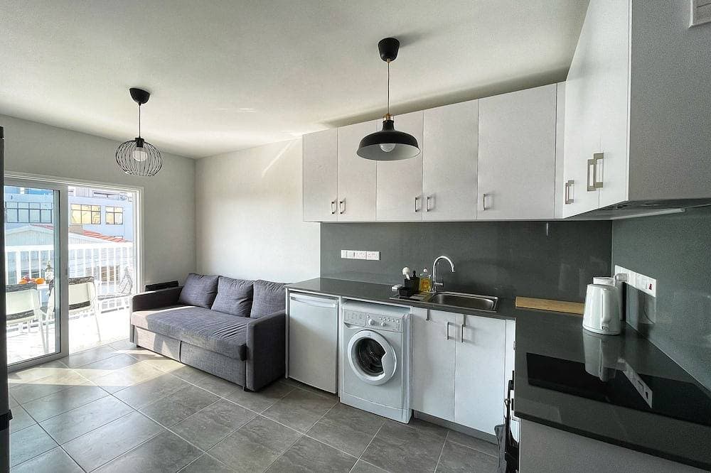 Foto 6 von 7: Beautiful modern apartment in the center of Ayia Napa with sea views