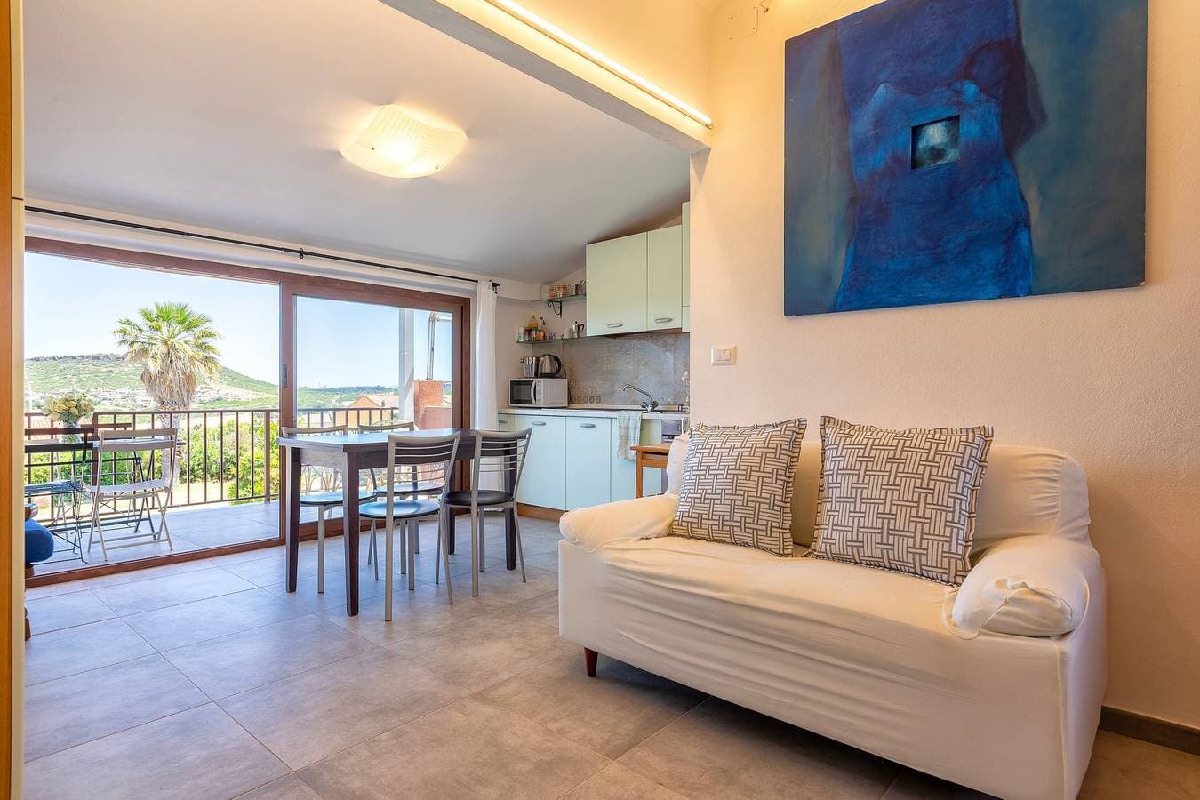 Foto 11 von 36: Ferienwohnung 'Attico Villa Stefania' mit Meerblick, Pool und privatem Garten