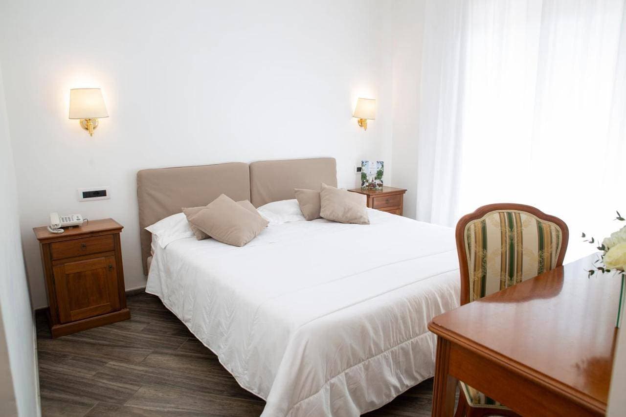 Foto 9 von 19: Double or Twin Room