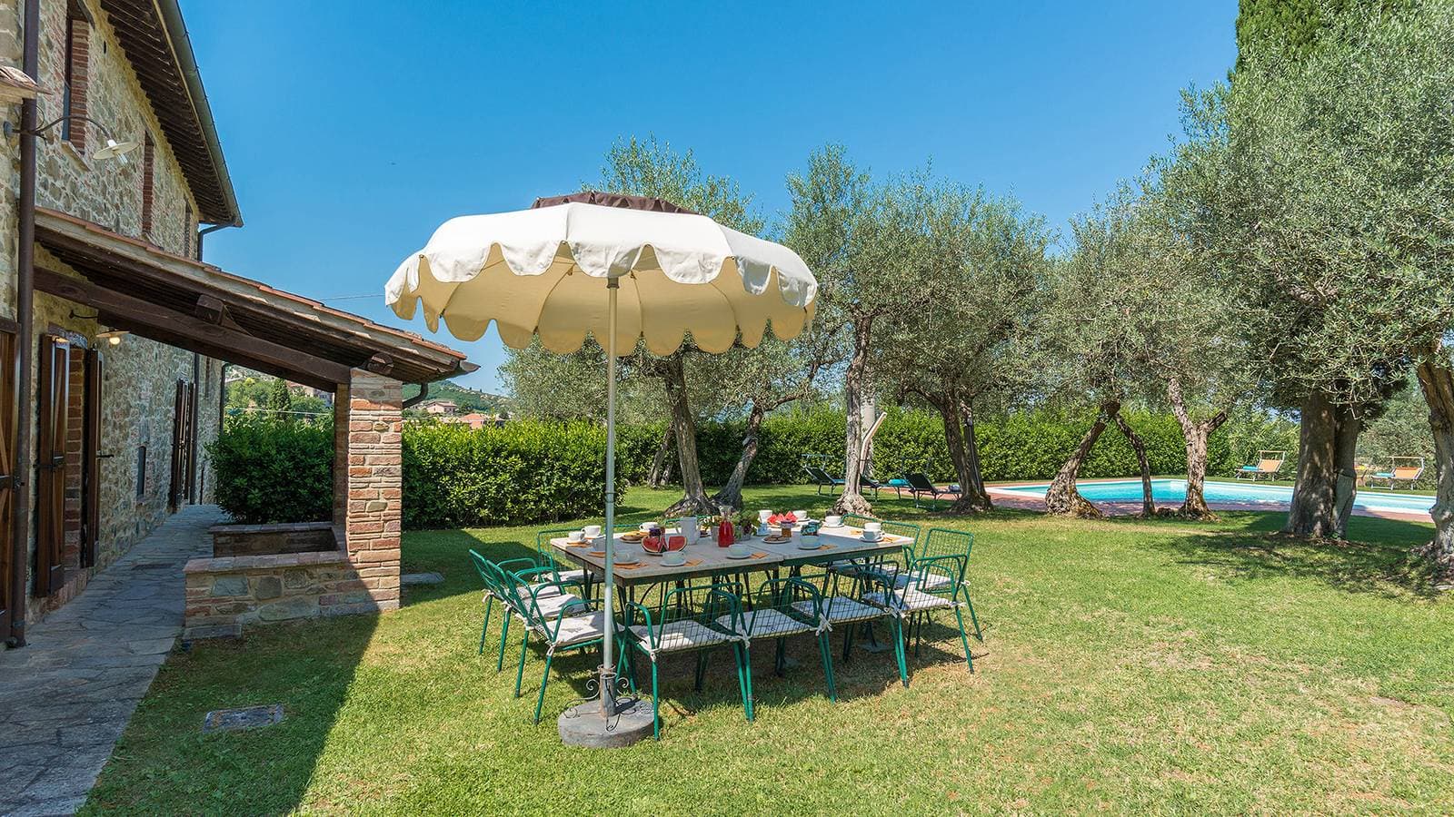 Foto 11 von 47: Villa für 14 Personen mit Garten
