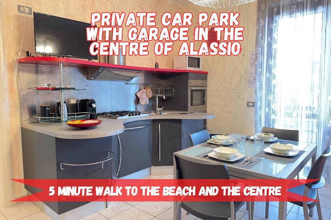 Private Garage, 300m from Sea in Alassio Centre 1