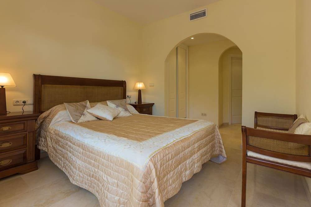 Foto 3 von 19: Schöne 1. Etage in Südlage im prestigeträchtigen Komplex Los Jardines de Santa Maria