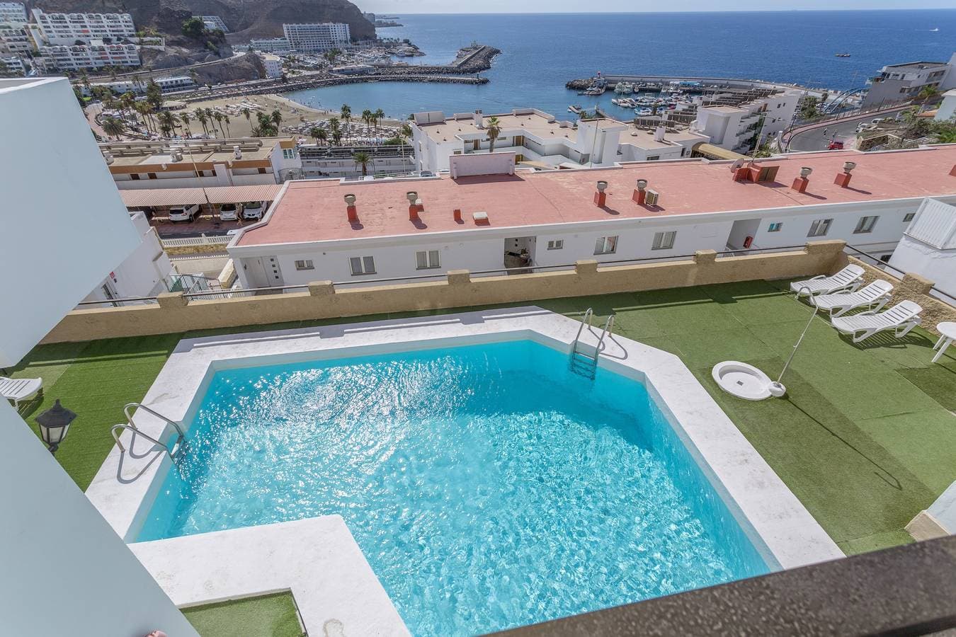 Foto 3 von 25: Ferienwohnung 'Mirra - Meerblick' mit Meerblick, Gemeinschaftspool und WLAN