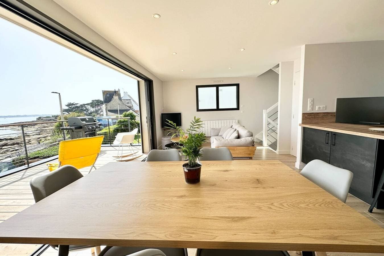 Foto 13 von 45: Ferienhaus für 6 Personen mit Terrasse