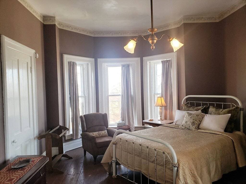 Foto 7 von 35: Admiral Fuqua House - Large downtown Hannibal Home